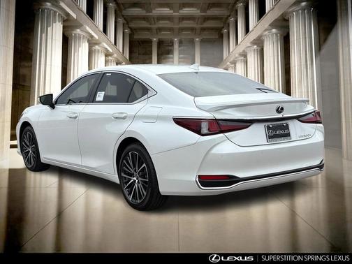 2025 Lexus ES 300h Base