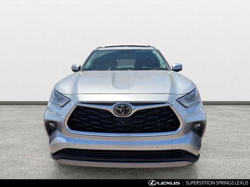 Celestial Silver 2022 Toyota Highlander Platinum