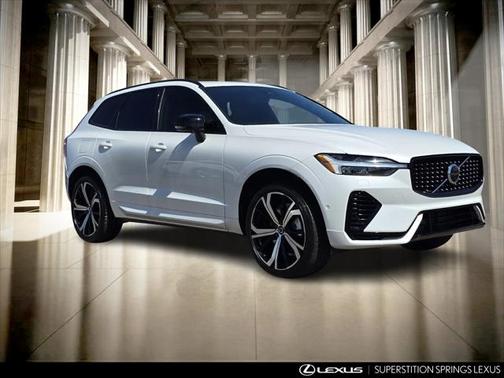 2022 Volvo XC60 Recharge Plug-In Hybrid T8 R-Design