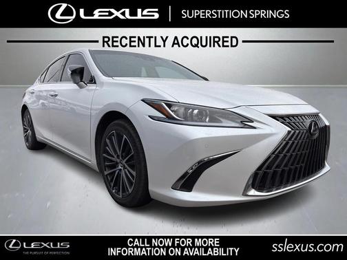 2023 Lexus ES 300h Base