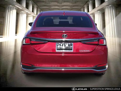 2025 Lexus ES 300h Base