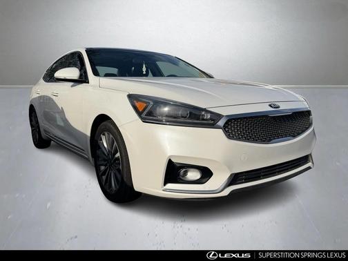 2017 Kia Cadenza Premium