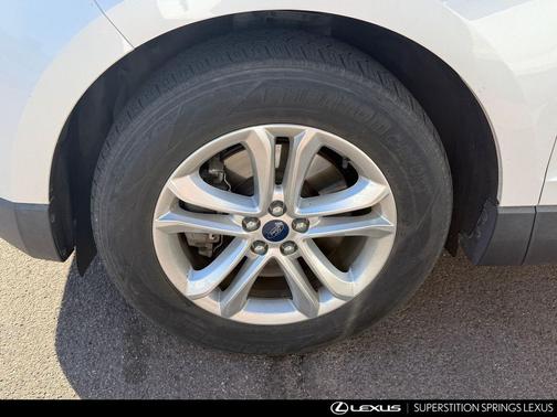 White Platinum 2019 Ford Edge SEL