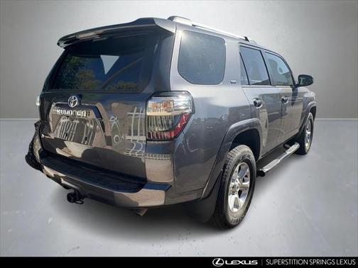 2022 Toyota 4Runner SR5