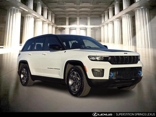 2022 Jeep Grand Cherokee 4xe Trailhawk