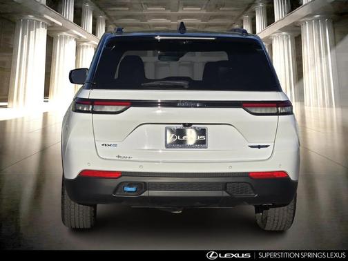 2022 Jeep Grand Cherokee 4xe Trailhawk