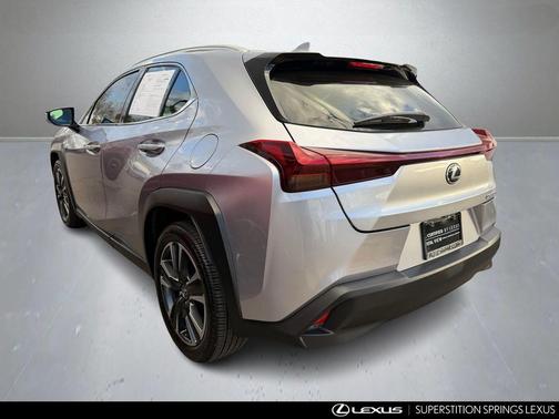 Iridium 2025 Lexus UX 300h Base