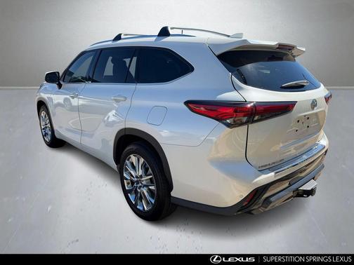 Blizzard Pearl 2021 Toyota Highlander Limited