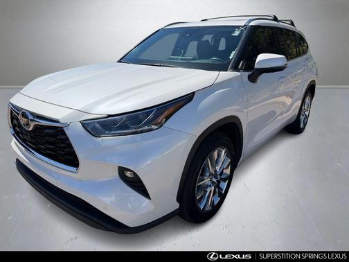 Blizzard Pearl 2021 Toyota Highlander Limited