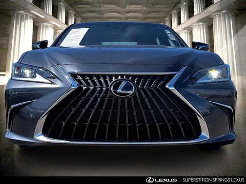 2025 Lexus ES 300h Base