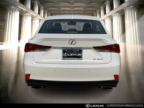 2018 Lexus IS 300 Base