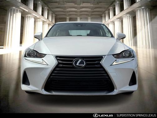 2018 Lexus IS 300 Base
