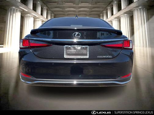 2024 Lexus ES 300h Base