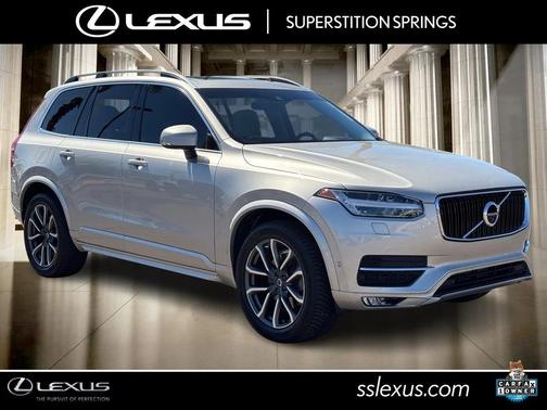 2018 Volvo XC90 T6 Momentum