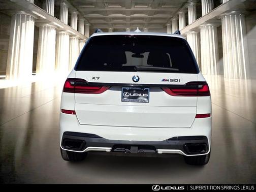 2021 BMW X7 M50i