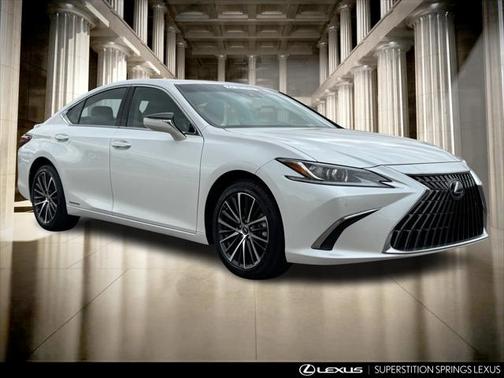 2022 Lexus ES 300h Base