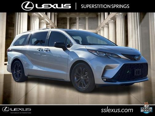 2022 Toyota Sienna XSE 7 Passenger