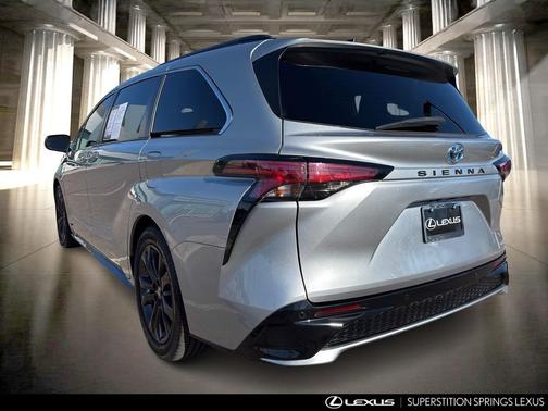 2022 Toyota Sienna XSE 7 Passenger