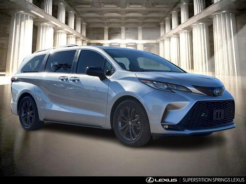 2022 Toyota Sienna XSE 7 Passenger