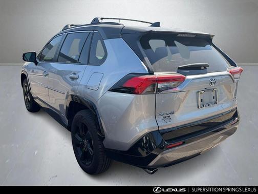 Silver Sky w/Black Roof 2019 Toyota RAV4 Hybrid SE