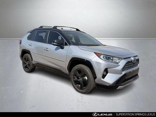 Silver Sky w/Black Roof 2019 Toyota RAV4 Hybrid SE