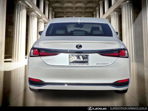 2025 Lexus ES 300h Base