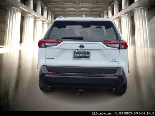 2020 Toyota RAV4 Hybrid LE