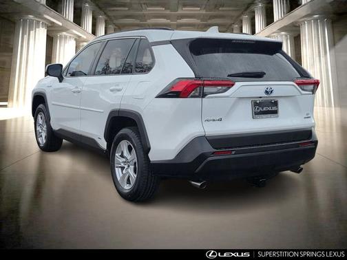 2020 Toyota RAV4 Hybrid LE