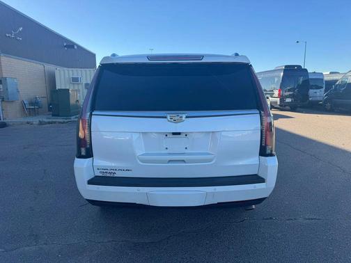 2020 Cadillac Escalade Luxury