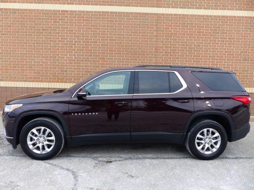 2021 Chevrolet Traverse LT Cloth