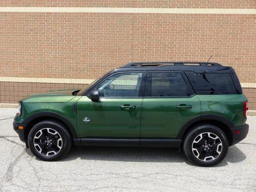 Green 2024 Ford Bronco Sport Outer Banks AWD 4dr SUV