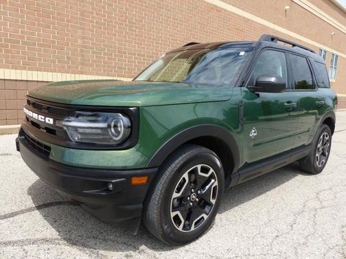 Green 2024 Ford Bronco Sport Outer Banks AWD 4dr SUV