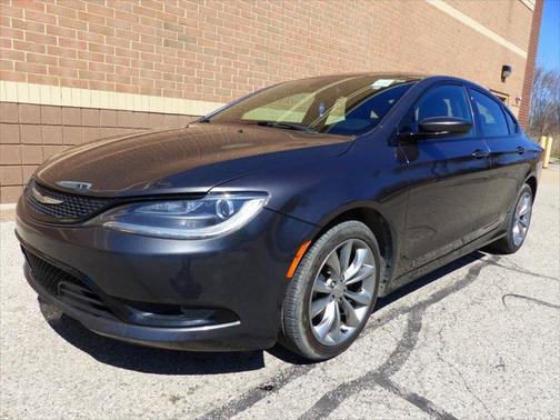2016 Chrysler 200 S