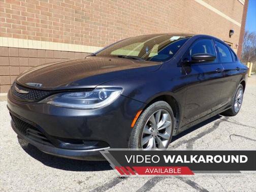 2016 Chrysler 200 S