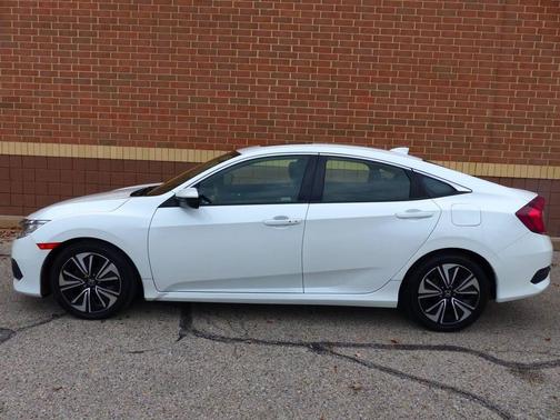 2018 Honda Civic EX-L w/Navi