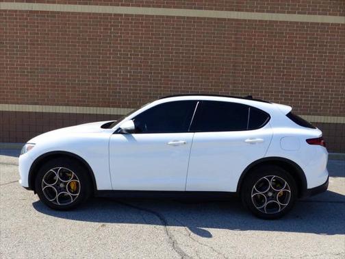 2018 Alfa Romeo Stelvio Sport