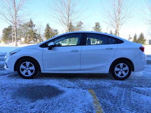 2018 Chevrolet Cruze LS