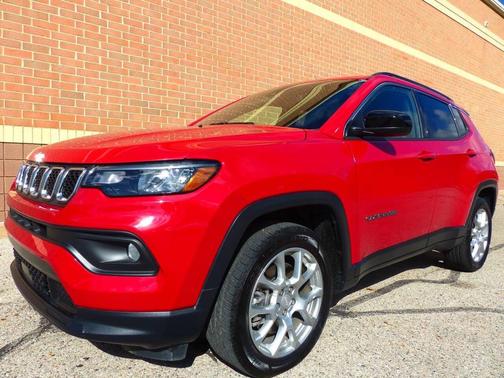 2023 Jeep Compass Latitude Lux