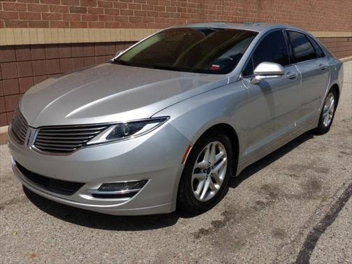 2016 Lincoln MKZ Base