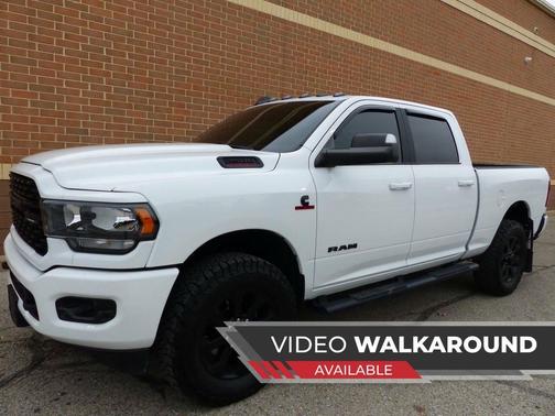 2022 RAM 2500 Big Horn 4x4 4dr Crew Cab 6.3 ft. SB Pickup