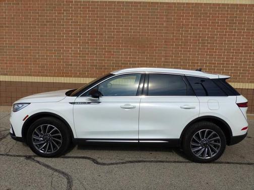 2023 Lincoln Corsair Reserve AWD 4dr SUV
