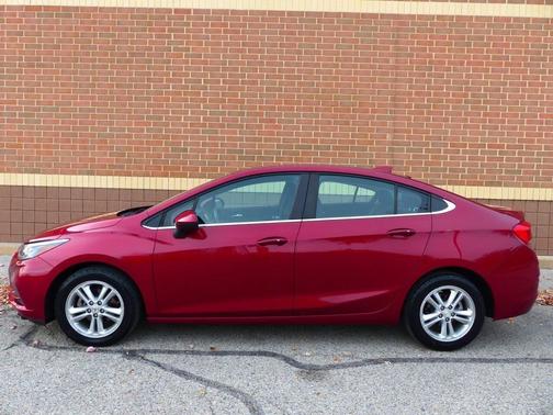 2017 Chevrolet Cruze LT
