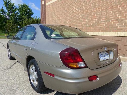 2002 Oldsmobile Aurora 3.5 4dr Sedan