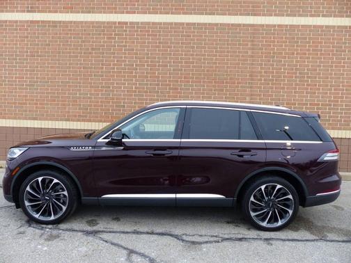 2023 Lincoln Aviator Reserve AWD