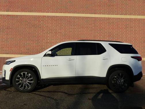 2022 Chevrolet Traverse RS
