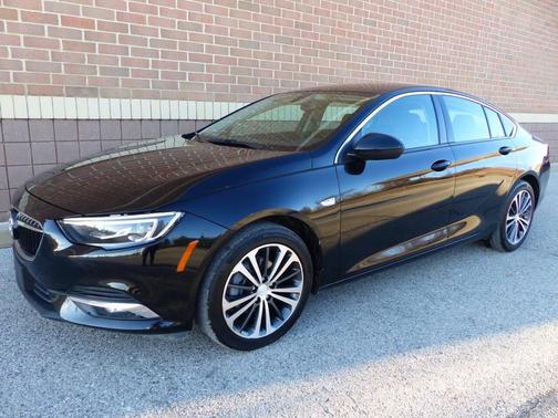 2018 Buick Regal Sportback Essence 4dr Sportback