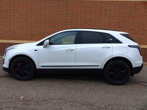 2023 Cadillac XT5 Sport
