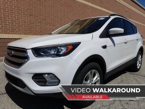 White 2019 Ford Escape SEL
