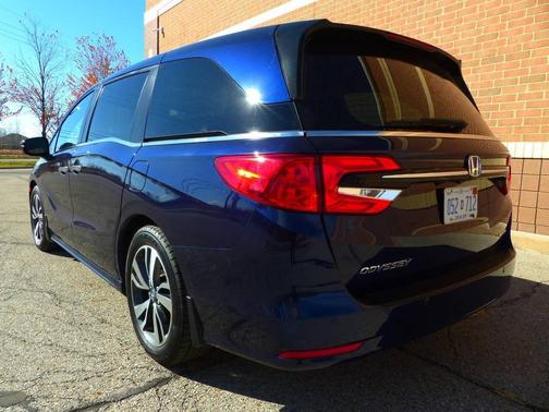 2023 Honda Odyssey Touring 4dr Mini Van