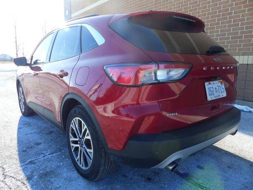 2020 Ford Escape SEL